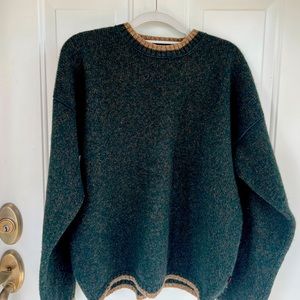Men’s large Wool Rich sweater in deep green.